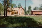 Station anlagd 1899. Envånings station med gavel mot banan .
KiLJ , Kinnekulle - Lidköpings Järnväg