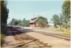 Station anlagd 1907. En- och enhalvvånings stationshus i trä. Väntsal, expedition och bostadslägenhet moderniserades 1947.
TJ ,Tidaholms Järnväg