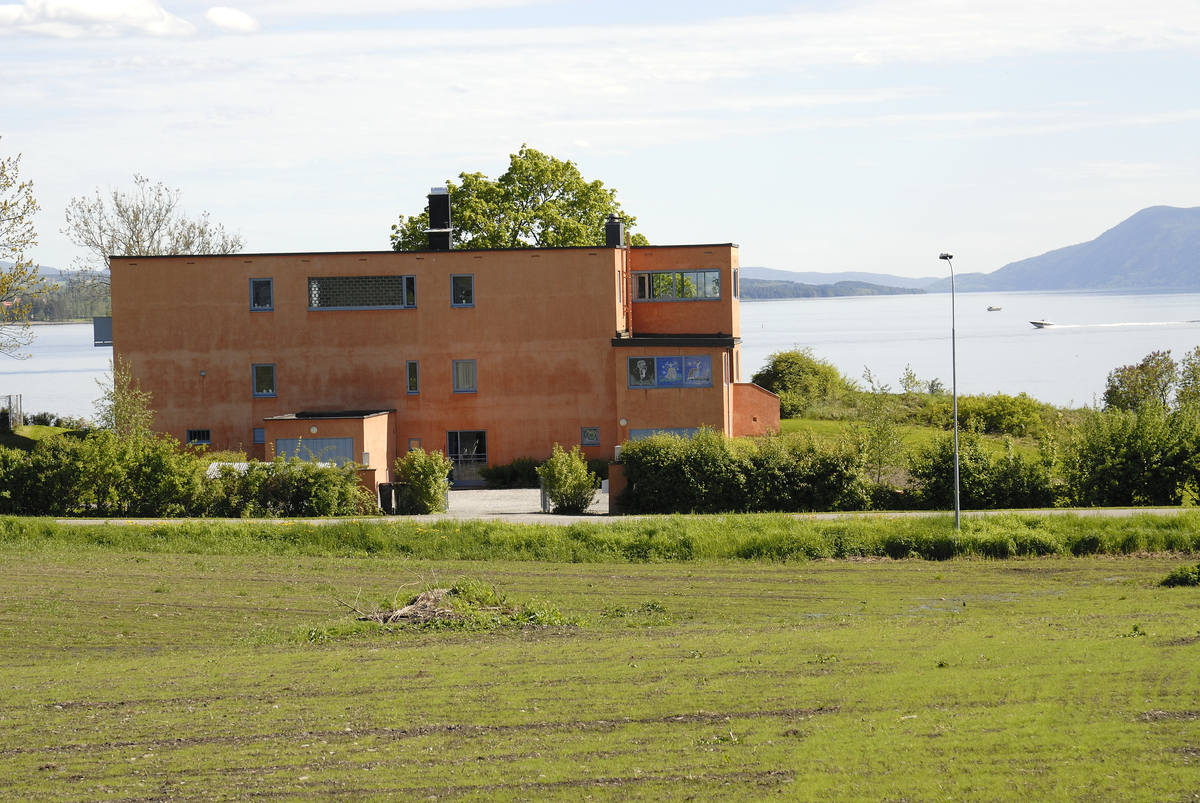 Hamar, Storhamargata 128, funkis Villa Riise, Nordstrand, Borg tegnet av arkitektene Aasland og Korsmo, byggeperiode 1933-1934,