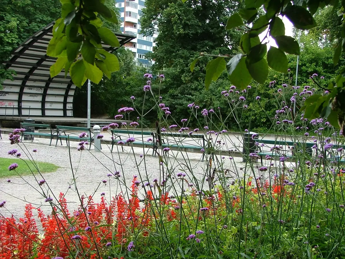 Boulebanan; Centralparken; Södertälje.


Elevens namn: Sebastian Kvissberg. Klass SpSp3; Igelstavikens gymnasium; Södertälje.