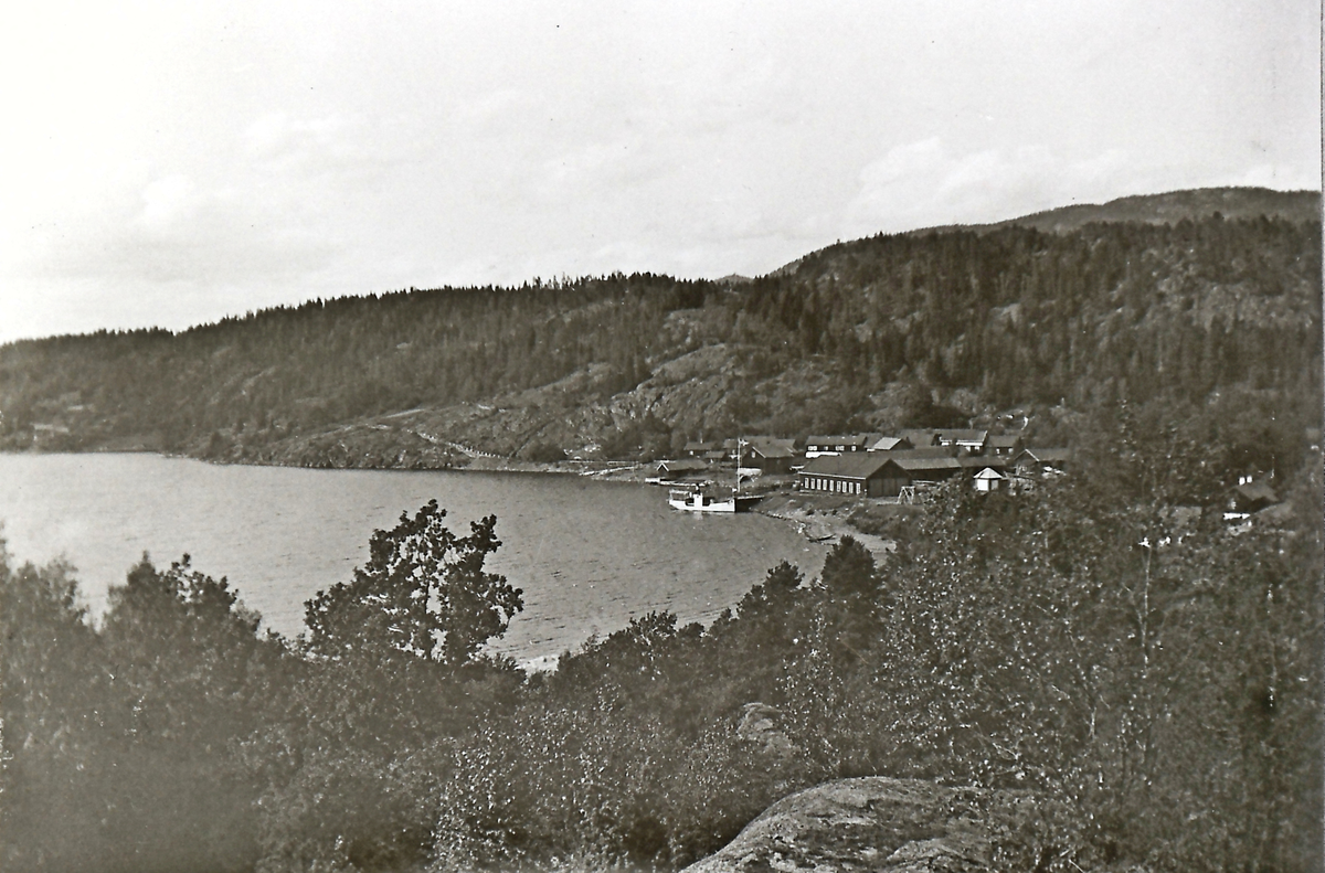 Eidsfoss i sørenden av Eikeren.