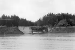 «Bro over Saltvedt evjen ny 1960.»