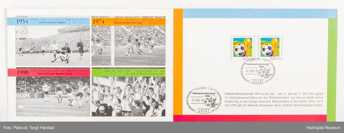 En folder med to tyske frimerker fra 1994 i forbindelse med Fotball-VM i USA samme år. Folderen viser og en samling fotografier som skal minnes tidligere tyske fotball bragder i 1954, 1974 og 1990.