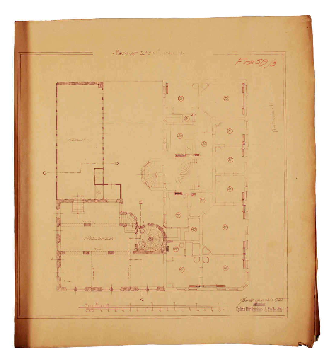 Häfte med fem byggnadsritningar till förslag av värmeledning, för fastigheterna på tomterna Nr. 4 och 5 i kvarteret "Galathea", Borås.

1. Plan af källarvåningen.
2. Plan af f sta våningen.
3. Plan af 2 dra våningen.
4. Plan af 3 dje våningen.
5. Plan af 4 de våningen.

Skala: Fot och Meter.

Längst ned till höger märkt:
Borås den 12/5 1925
Aktiebolaget
Sjölins Rörläggnings- & Smidesaffär

Funktion: Byggnadsritning för värmeledning i fastighet