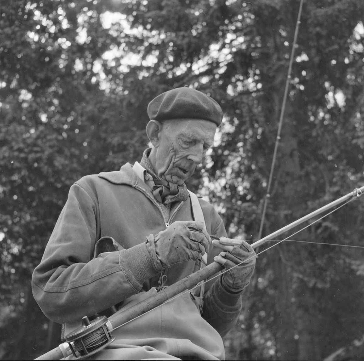 Prins Wilhelm av Sverige på fisketur i Nidelven