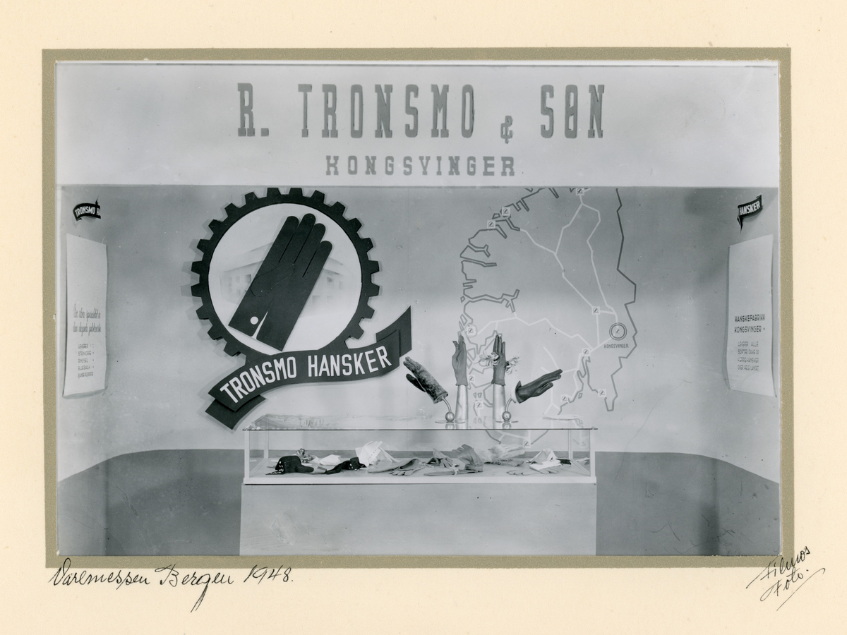 Tronsmos stand på Norges Varemesse i Bergen 1948.