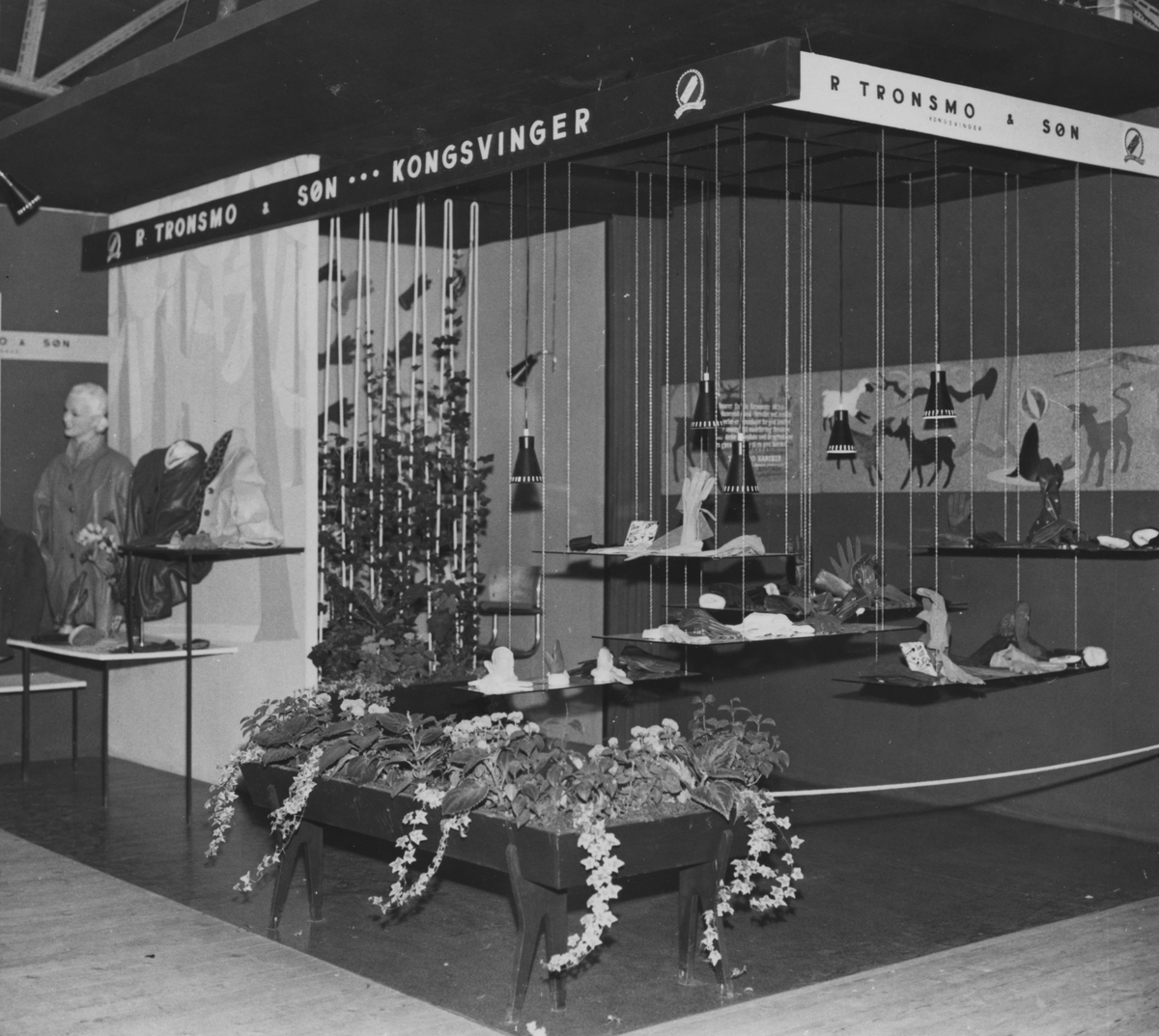 Tronsmo-utstilling på ukjent varemesse.