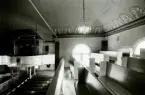 Interiör från Hälleberga kyrka innan branden 1976.