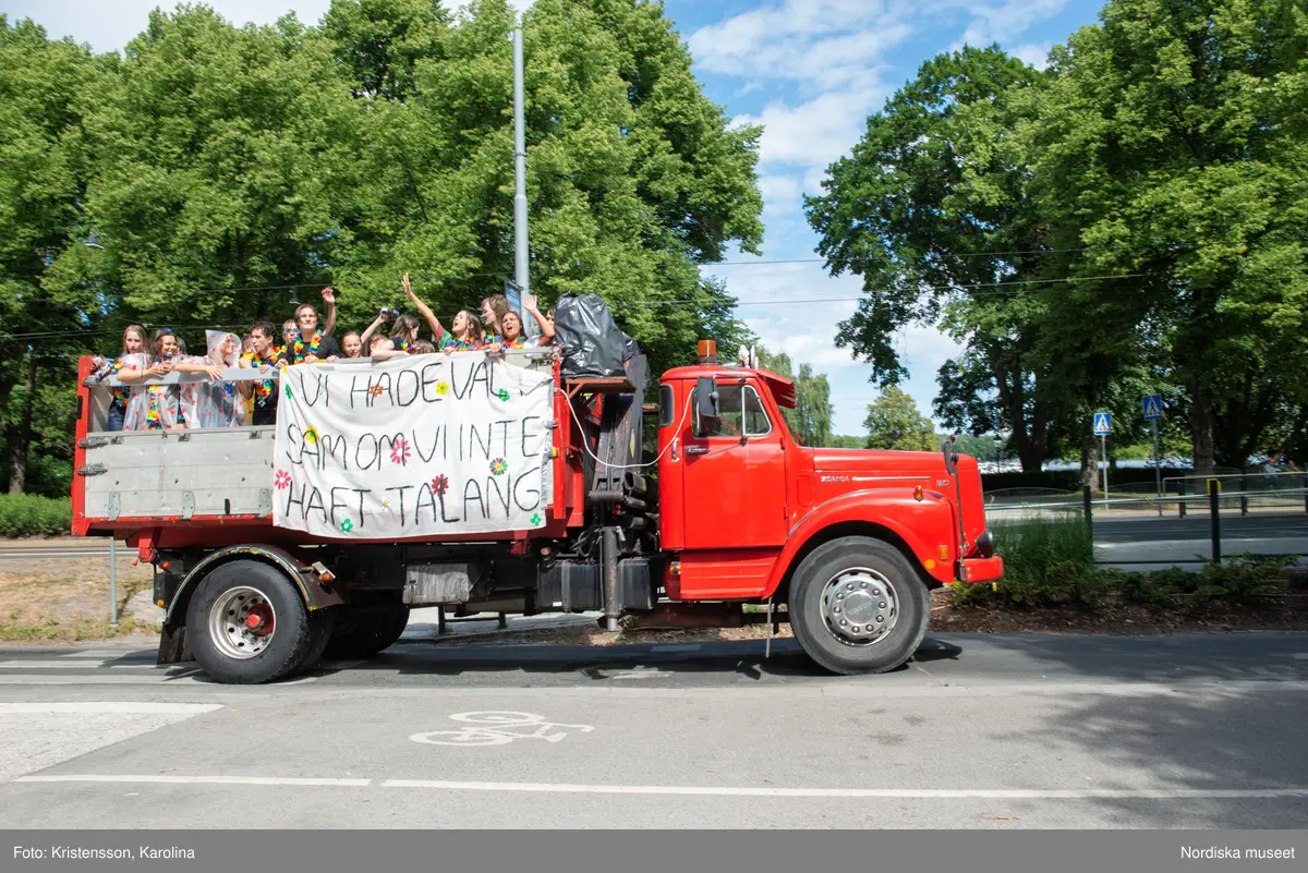 Nordiska museet, exteriörbilder tidig sommar med utblickar i närområdet på Djurgården och även drönarbilder som visar stora delar av Stockholm.