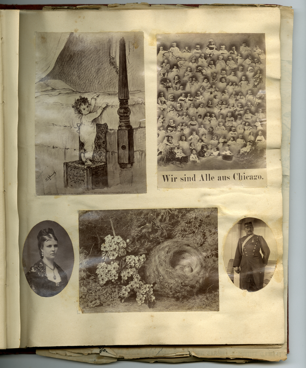 Scrapbooken inneholder foto av Faye familien på Dal gård i Ullensaker, samt diverse masseproduserte foto av datidens kjendiser og kongelige, blant annet dronning viktoria og hennes barn. Boken inneholder også postkort, utklipp av foto, karikaturtegninger og kollasjer