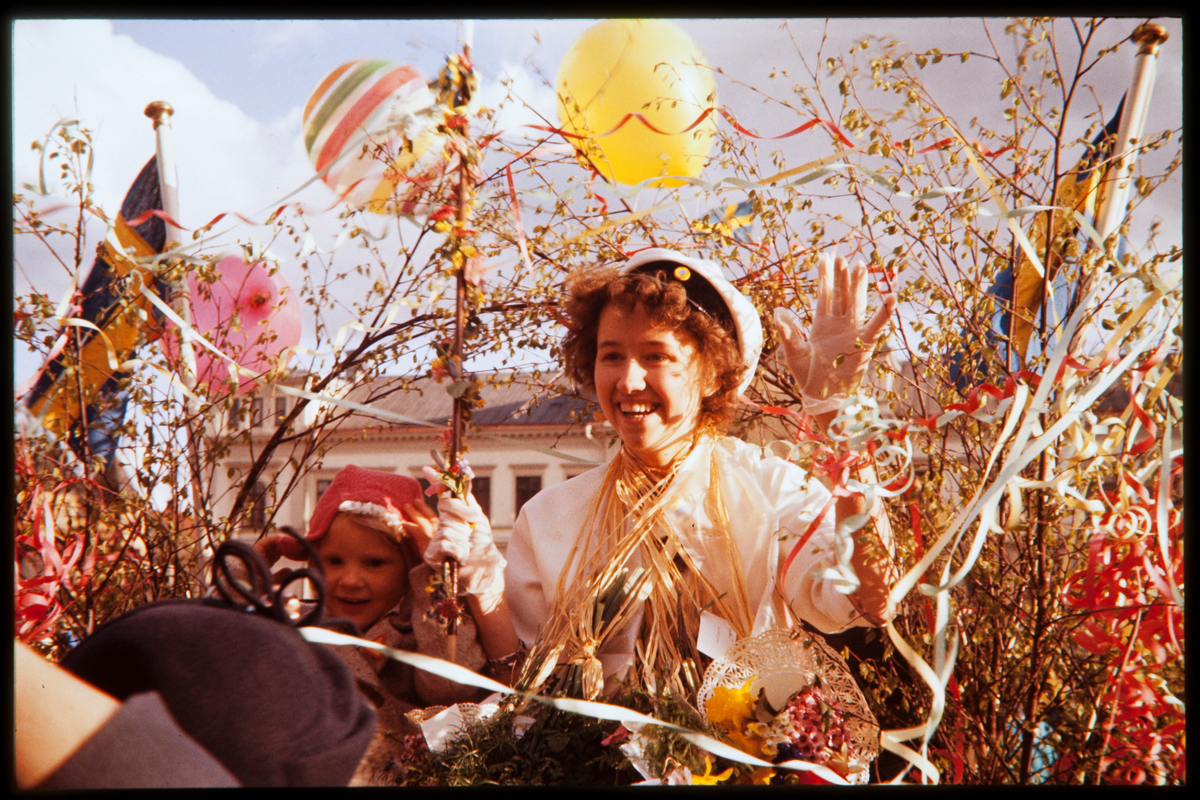 Student 1956, på Stortorget i Växjö. Gudrun Johansson.