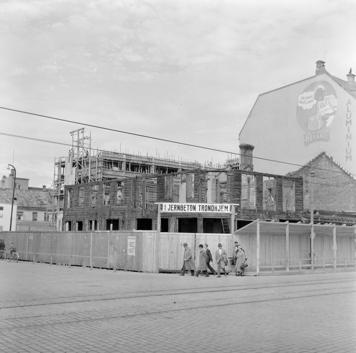 Rivning av Gullsmed Dahlsveen gården