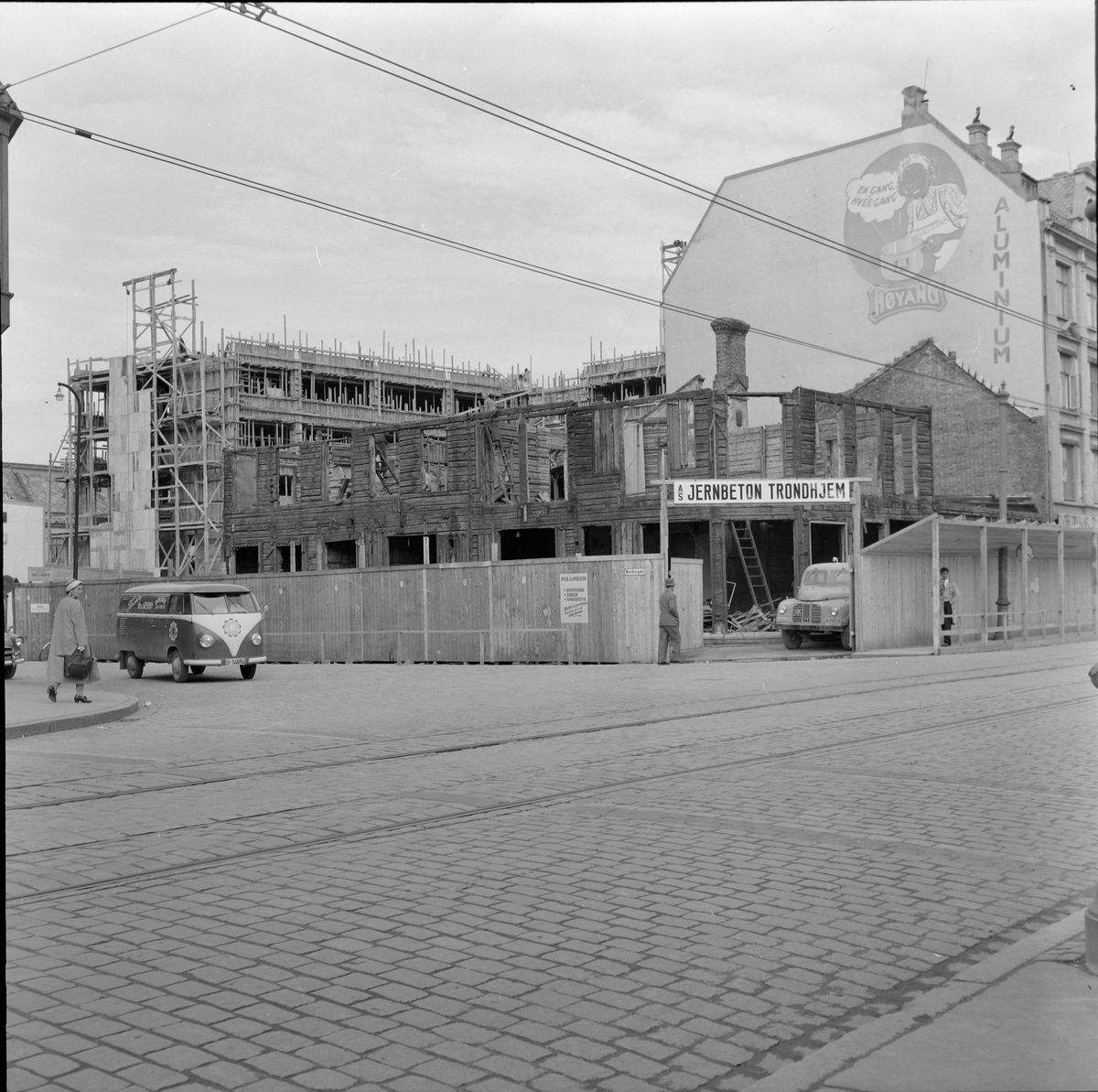 Rivning av Gullsmed Dahlsveen gården