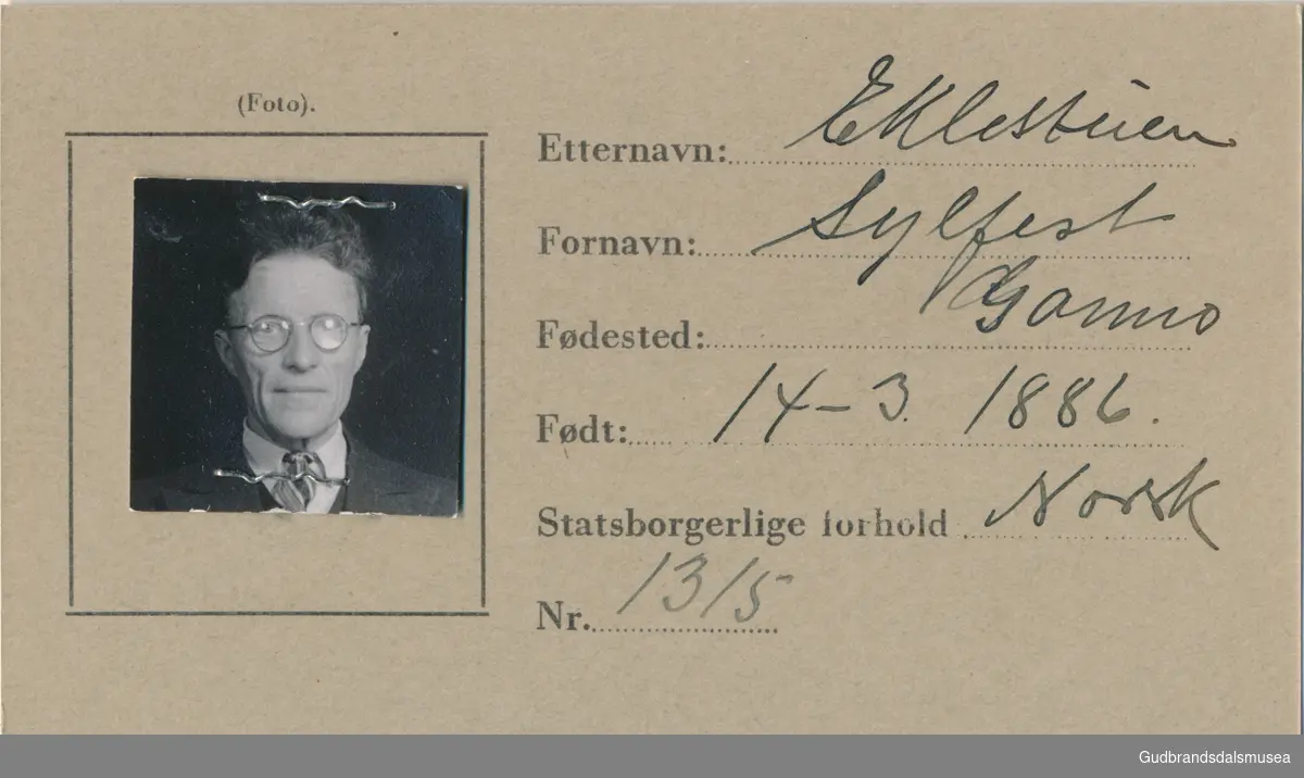 Eklestuen - Sylfest f.1886
ID-kort utstedt 1941, Lom