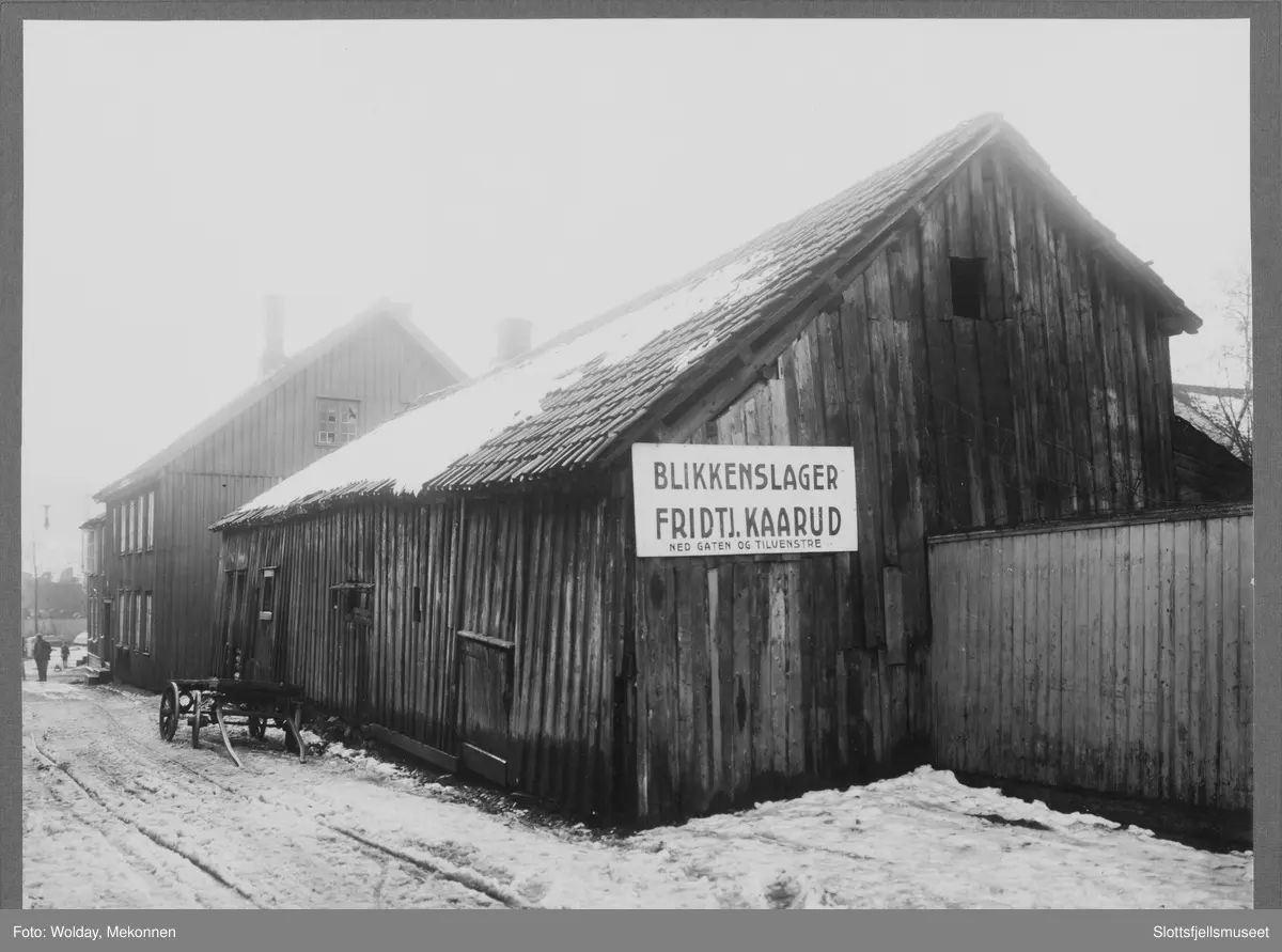 Conradis gate 4. I bildet, skilt for "Blikkenslager Fridtj. Kaarud"