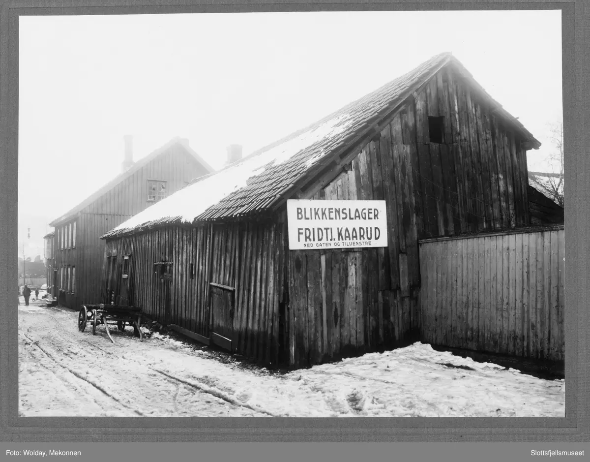 Conradis gate 4. I bildet, skilt for "Blikkenslager Fridtj. Kaarud"