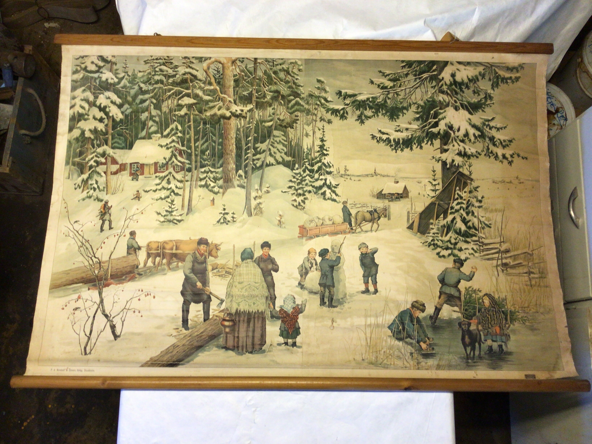 Motivet syner eit vinterlandskap, tømmerkjøring med hest og oksar, jeger, born som leikar, skog og hus .
