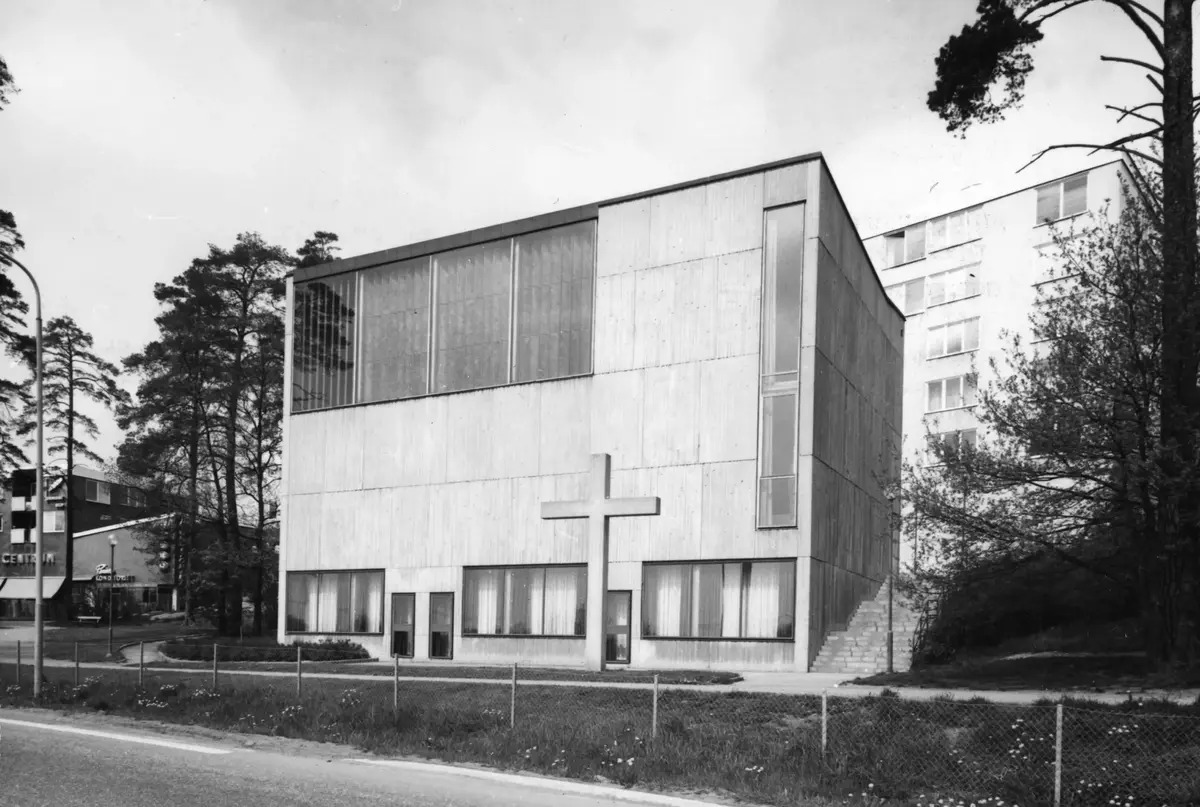 Bergshamra kyrka. Exteriör.