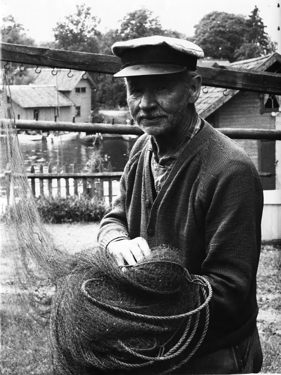 Personbild. Fritjof Sjöblom (1889-1968), fiskare i Norrhamnen, Vaxholm.