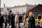 Torghandel på Stortorget i Växjö, påskafton 1960.