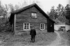 Ösjöfors handpappersbruk, Sven Söderholm vid mjölnarstugan.