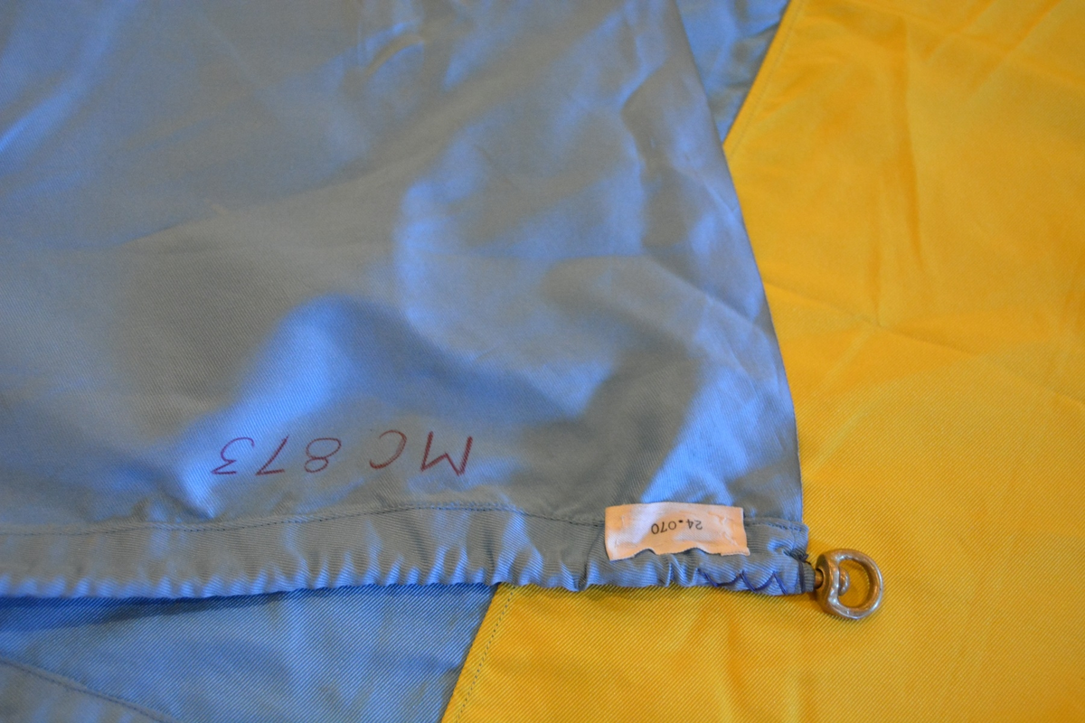 Svensk örlogsflagga