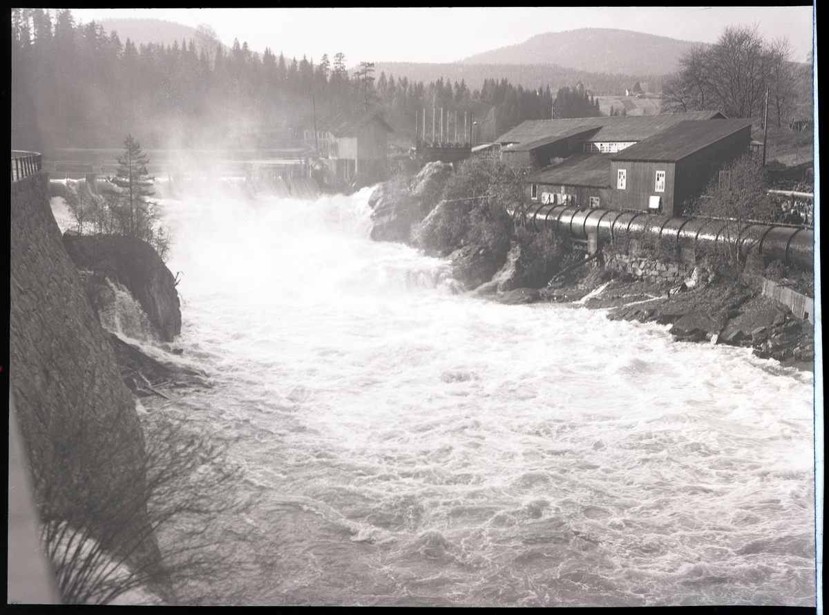 Foto av Fossen på Ulefoss