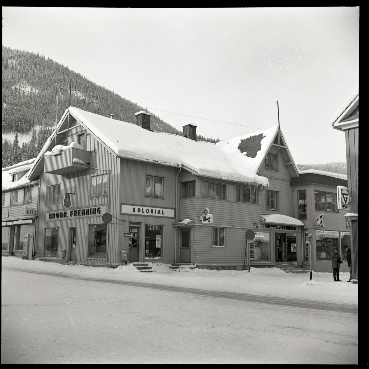 Diverse bilete frå storgata på Fagernes, 1960- og -70 talet