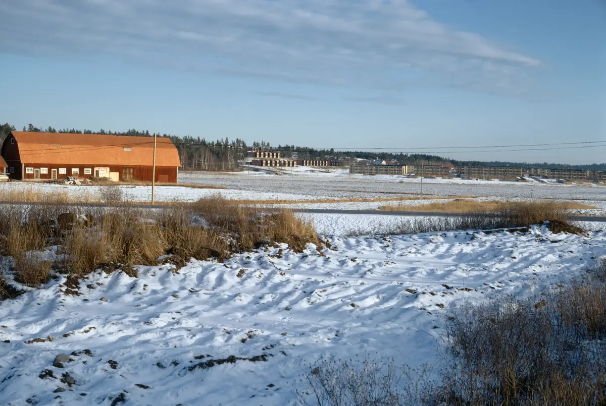 Nybebyggelsen S-SÖ om Önsta.