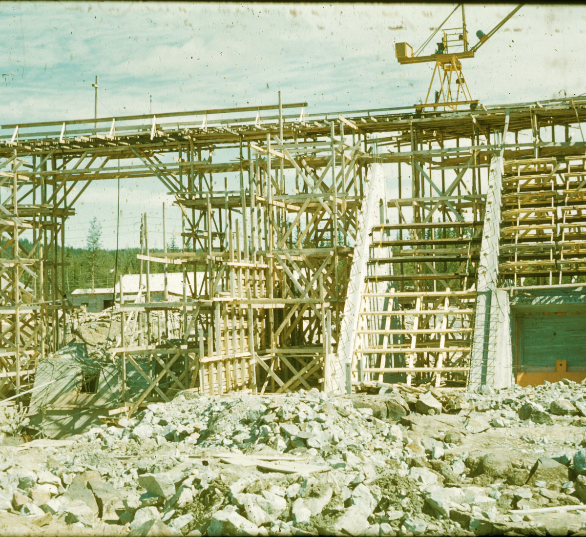 Oslo Lysverker. Bygging av tappeluke og tunnelinntak Eikredammen, Hemsil II. 1959