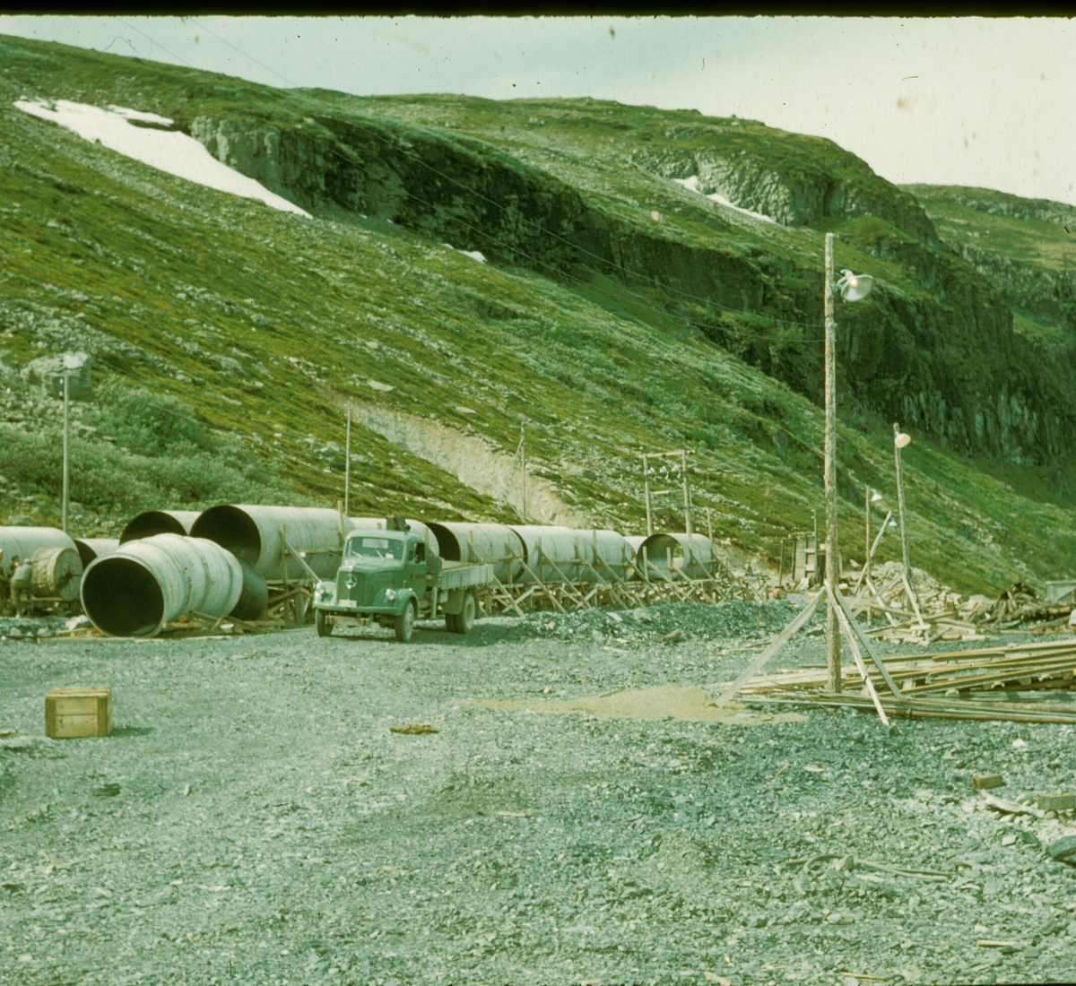 Oslo Lysverker. Hemsil I. Innslag  Hornslia 1959. Mercedes-Benz lastebil