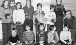 Vinnerne av skolens og verneavdelingens tegnekonkurranse. Ba