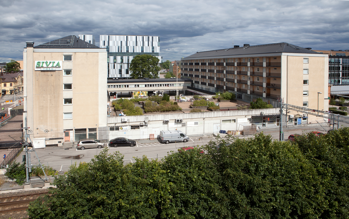 Vy mot ostnordost från Uppsala stadshus, kvarteret Frigg, Uppsala 2017