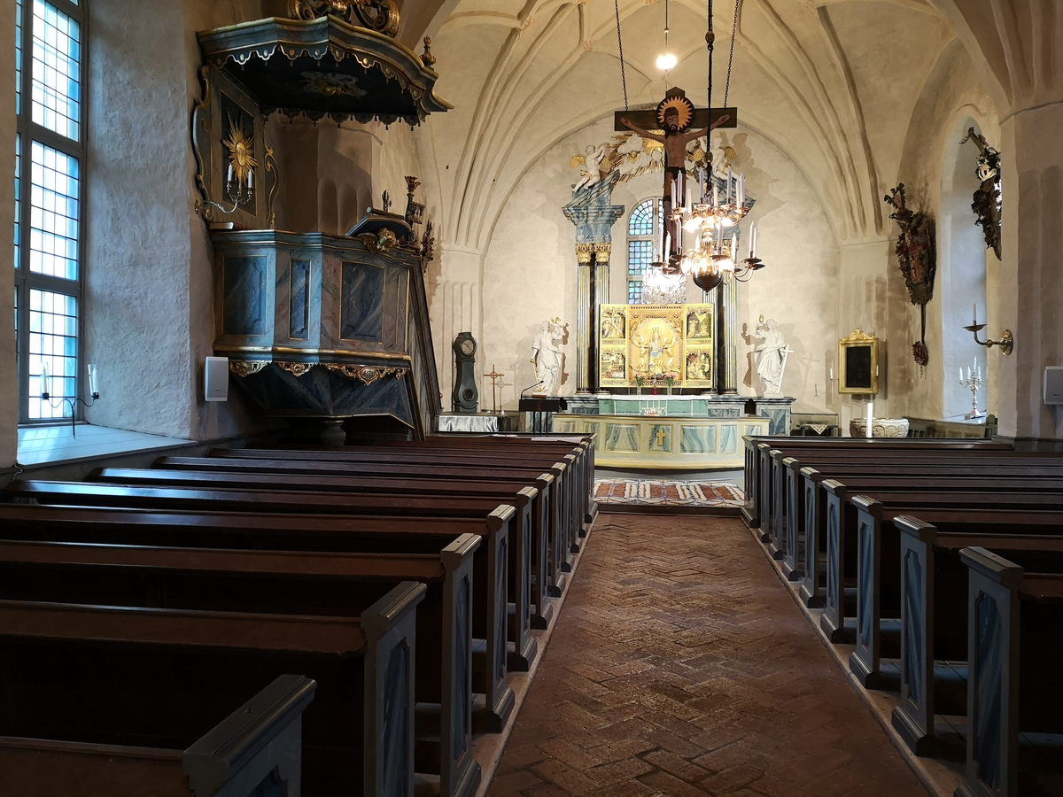 Husby Långhundra kyrka, Uppland 2018