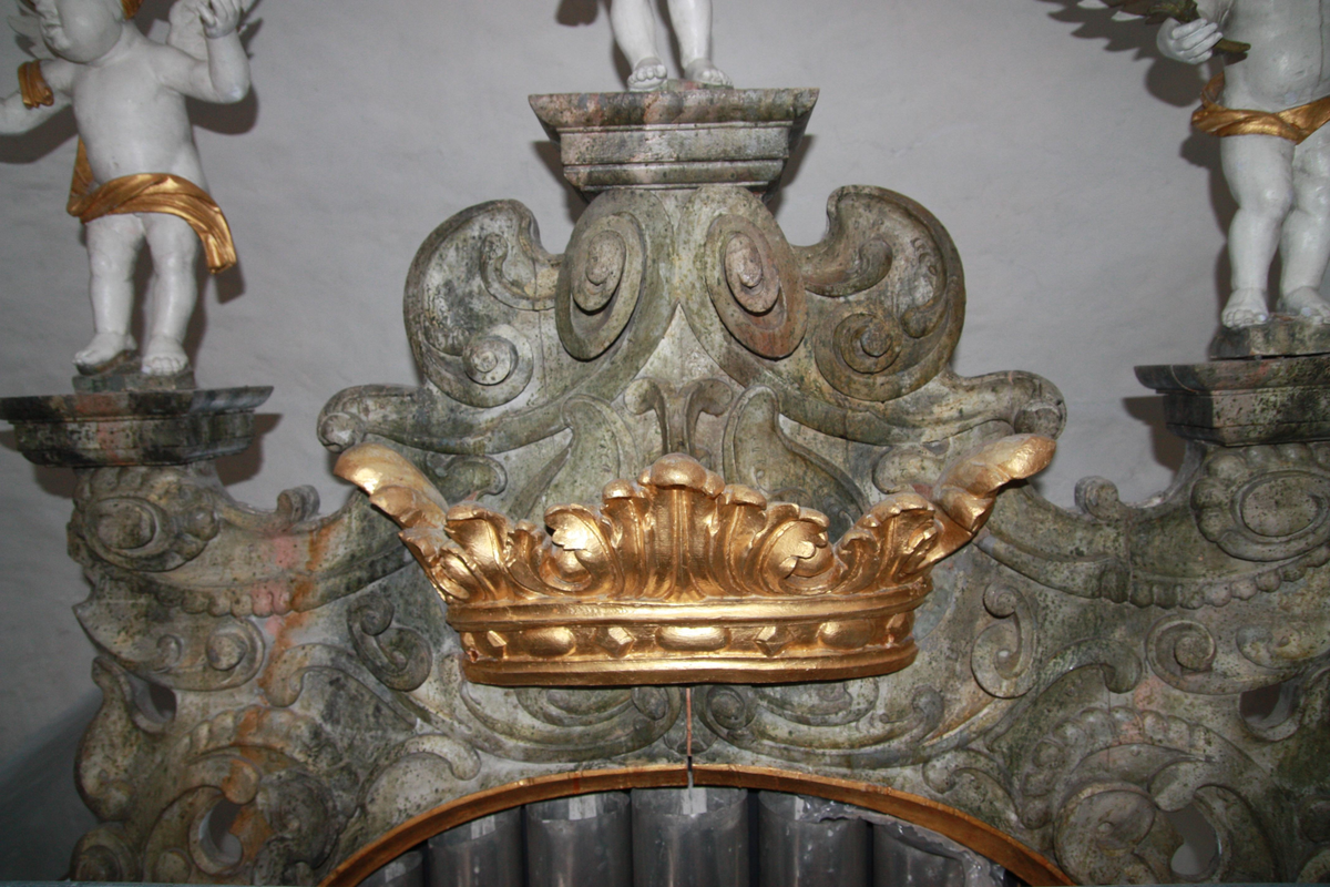 Invändig restaurering av Veckholms kyrka, Uppland 2010