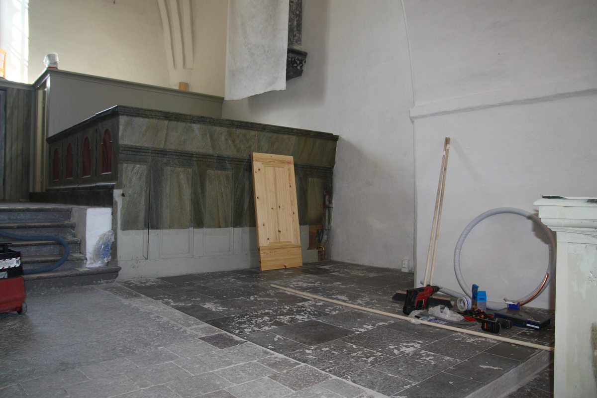 Invändig restaurering av Veckholms kyrka, Uppland 2010