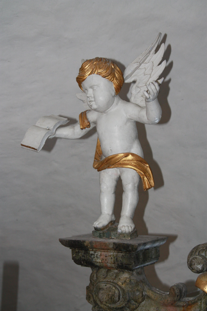 Invändig restaurering av Veckholms kyrka, Uppland 2010