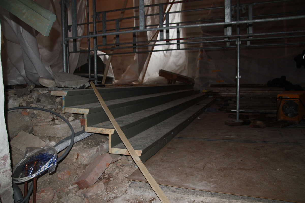 Invändig restaurering av Veckholms kyrka, Uppland 2010