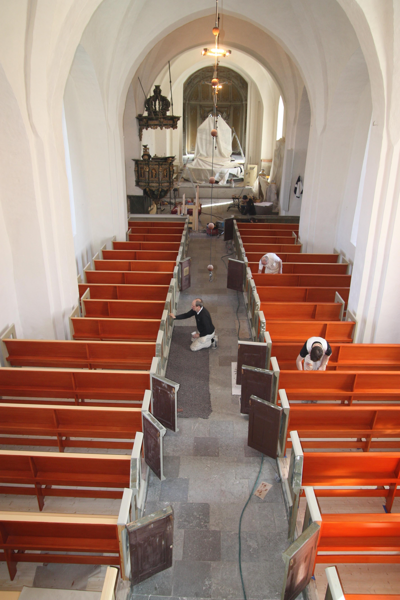 Invändig restaurering av Veckholms kyrka, Uppland 2010