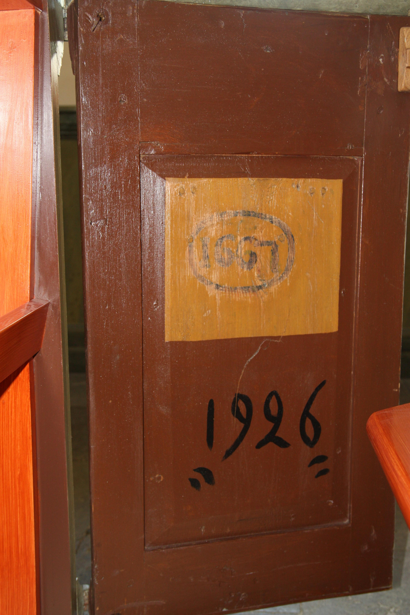 Invändig restaurering av Veckholms kyrka, Uppland 2010