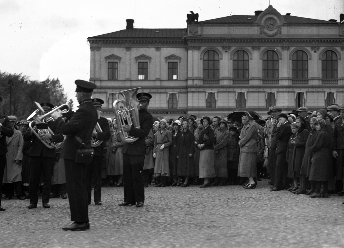 Frälsningsarmén har en sammankomst på torget 1934.