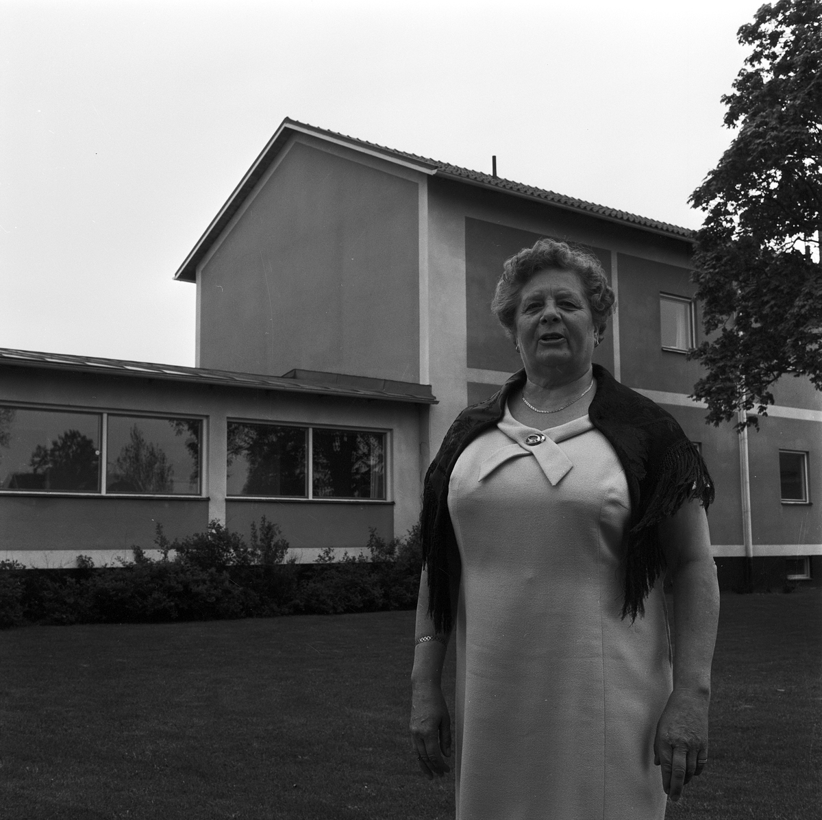 Hållnästack till gamla läraren Anna Westergren, Uppland 1970