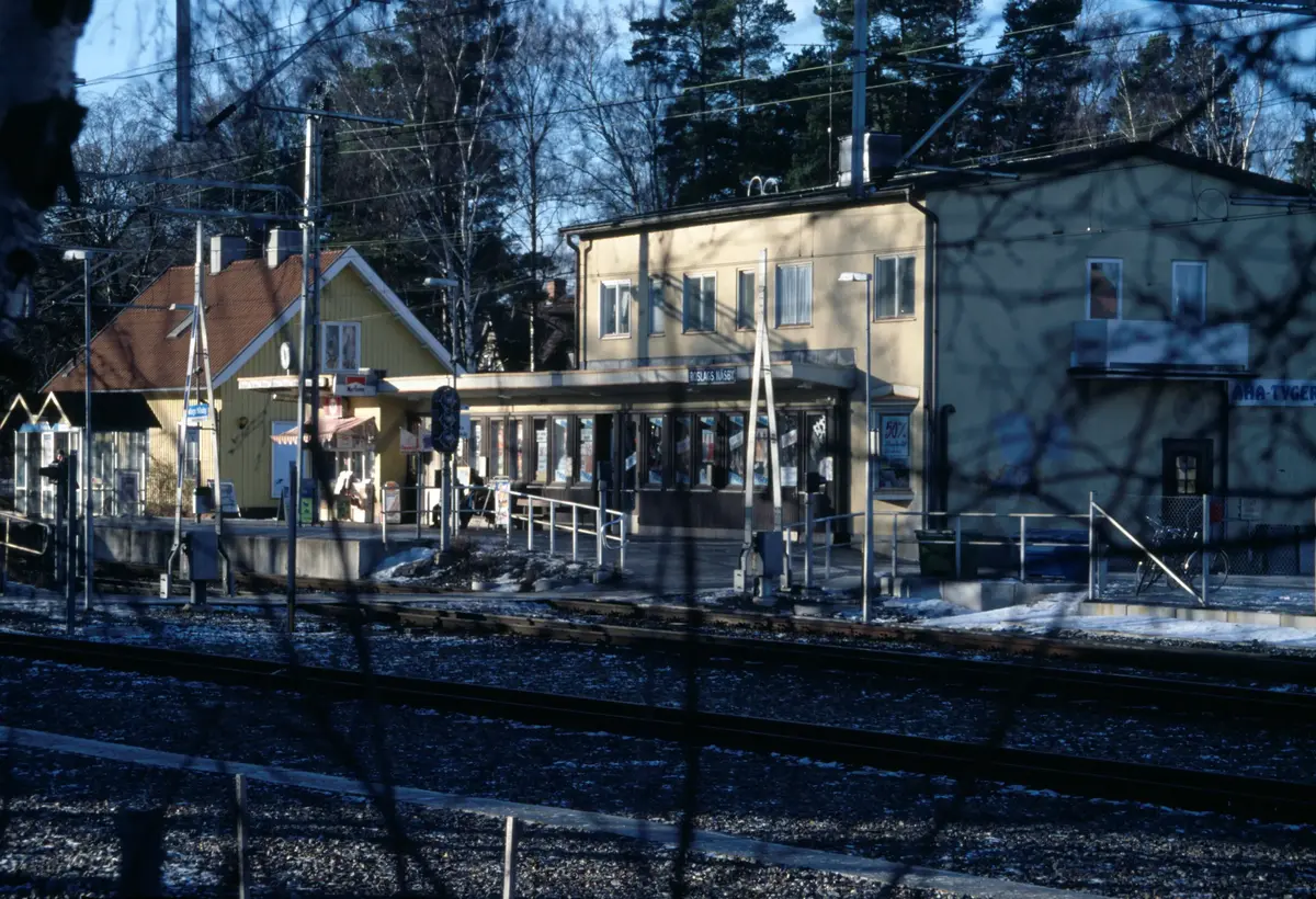 Roslags Näsby station