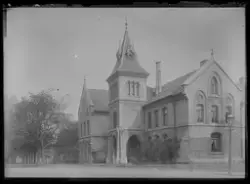 Oslo bispegård oppført i nygotisk stil på 1880-tallet, etter