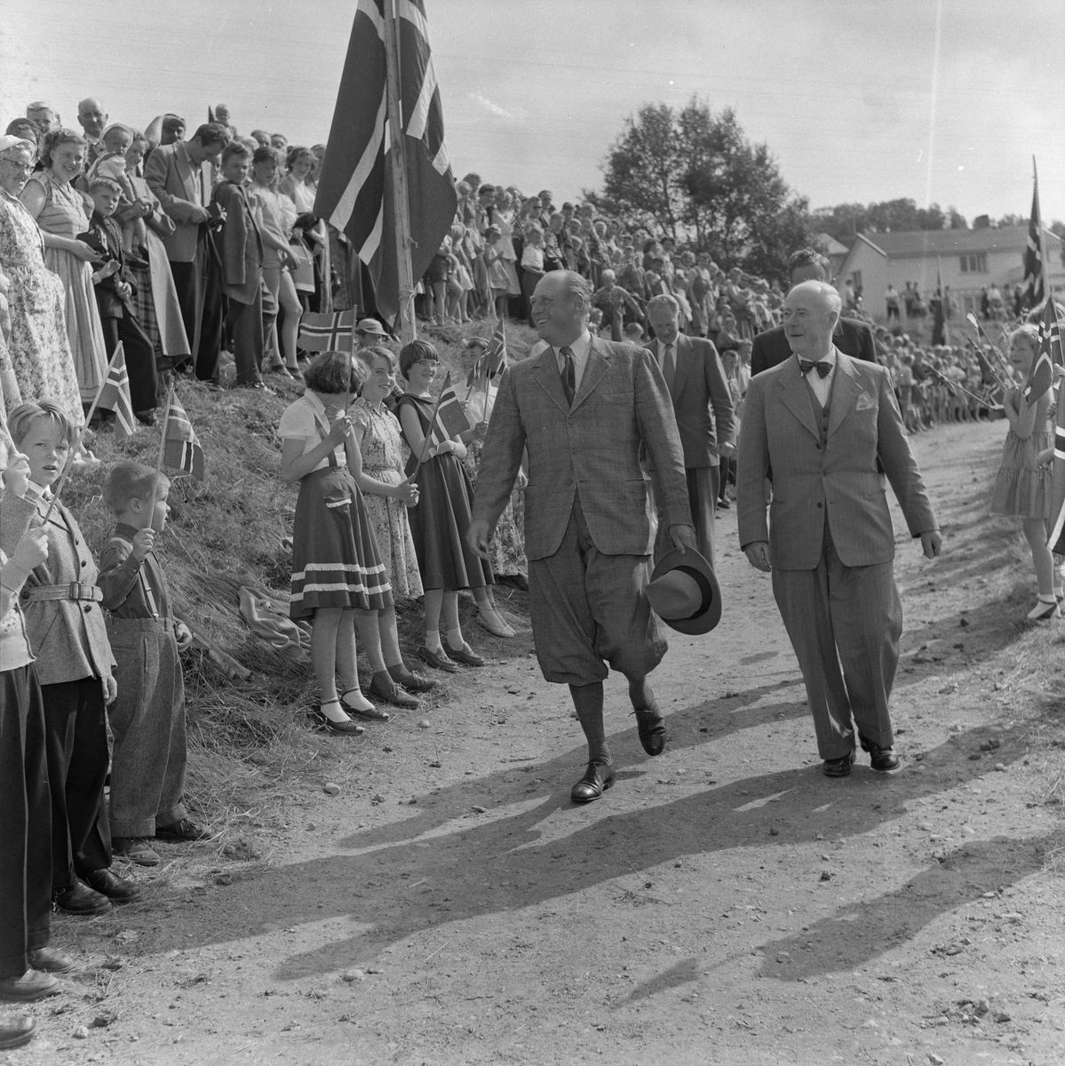 H.K.H. Kronprins Olav på museumsbesøk på Røros