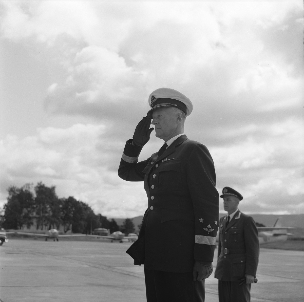 Generalløytnant Axel Ljungdahl besøker Værnes