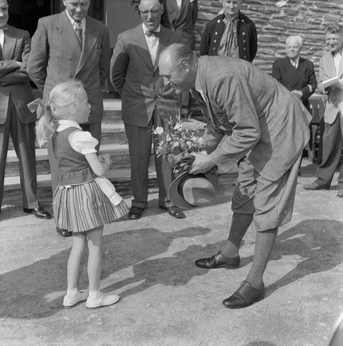 H.K.H. Kronprins Olav på museumsbesøk på Røros