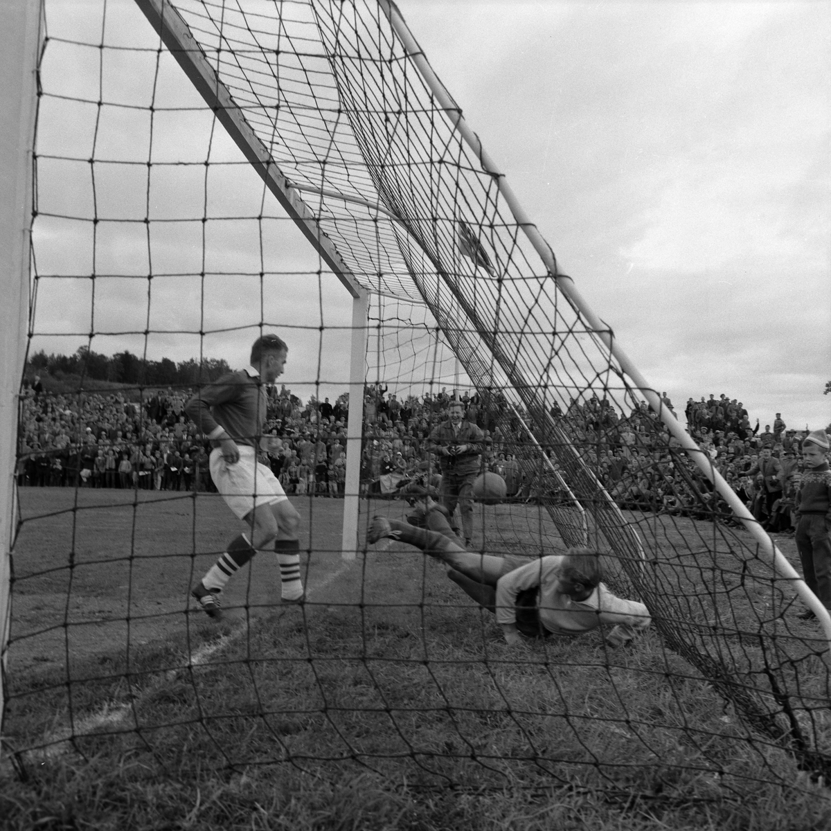 Fotballkamp mellom Nessegutten og Skeid