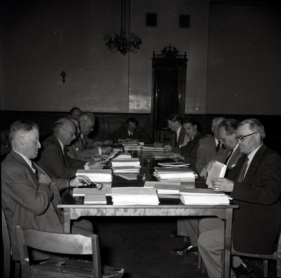 1953 års kommunikationsutredning i februari med ordförande Per Åsbrink.