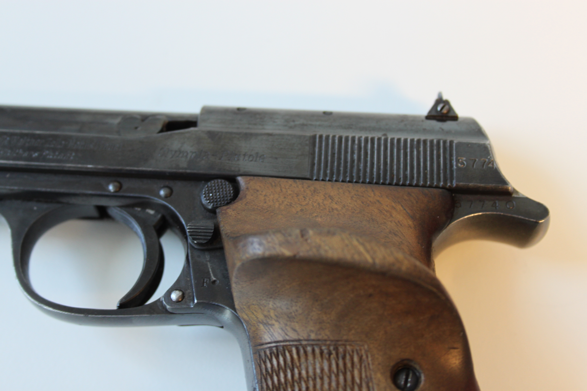 Walther Olympia, Long Rifle, kaliber 22, pistol med serienummer 57740, inkl magasin